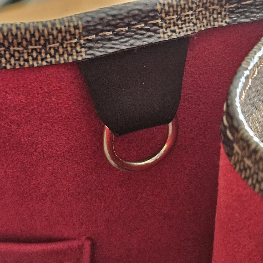 Louis Vuitton Sac Plat in Damier Ebene - Picture 8 of 11